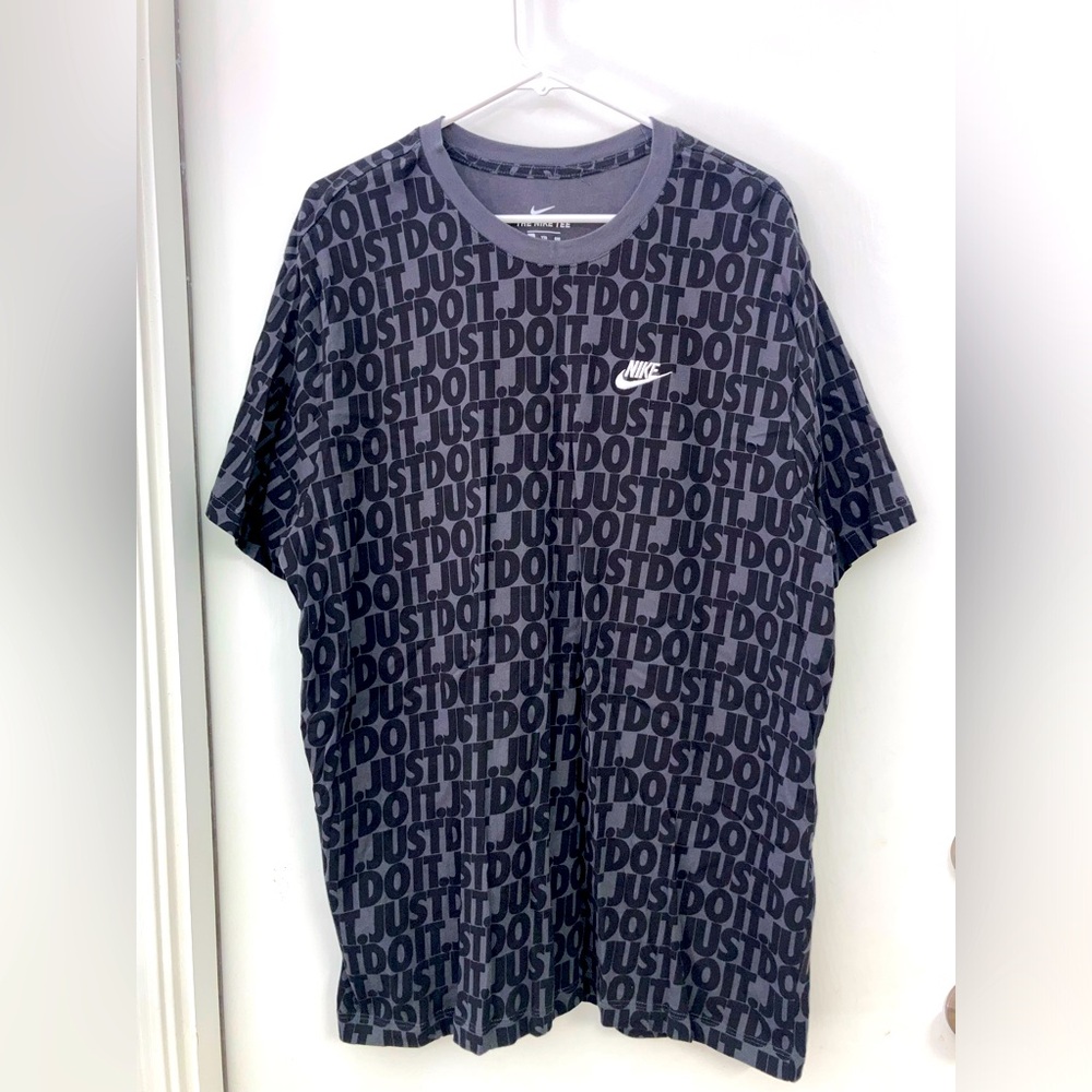 Excellent Condition All Over Print Nike Tee